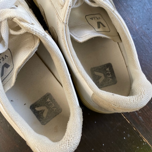 Veja womens sneaker - Picture 5 of 6